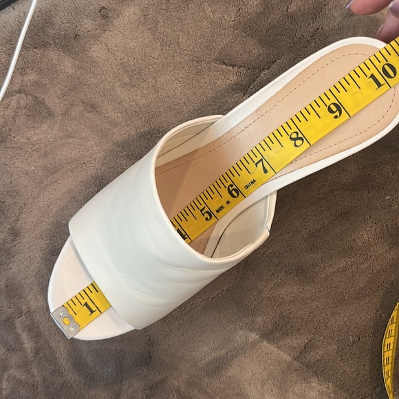 NEW Schutz Women’s Dalle Platform Cutout Nappa Leather Sandals Cream Size 10B - Picture 5 of 7